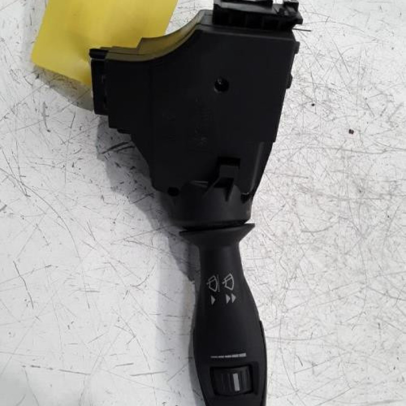 Commodo d'essuie glaces FORD FIESTA 6 Commodo d'essuie glaces FORD FIESTA 6