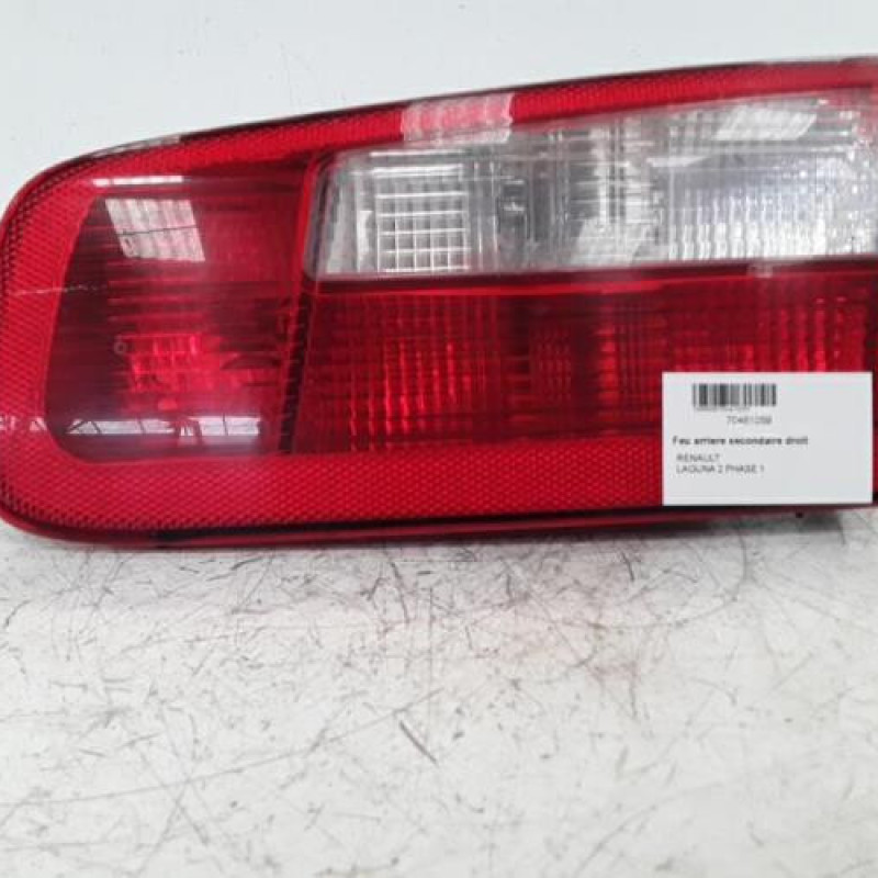 Feu arriere secondaire droit (feux) RENAULT LAGUNA 2