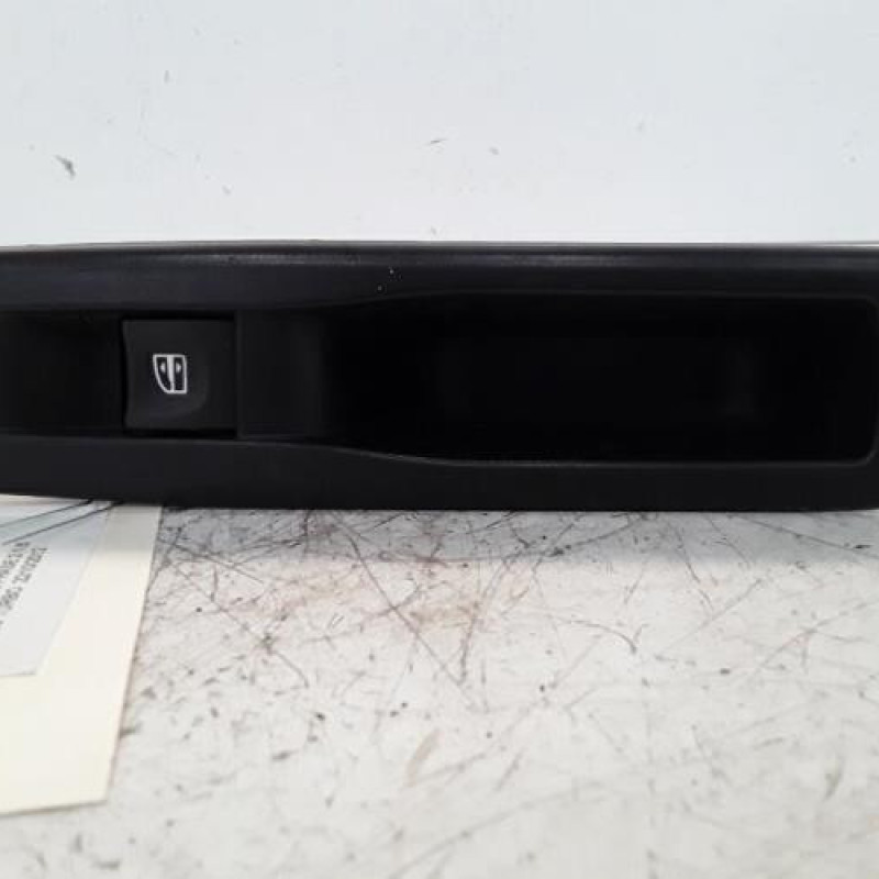 Interrupteur de leve vitre arriere gauche RENAULT GRAND SCENIC 3