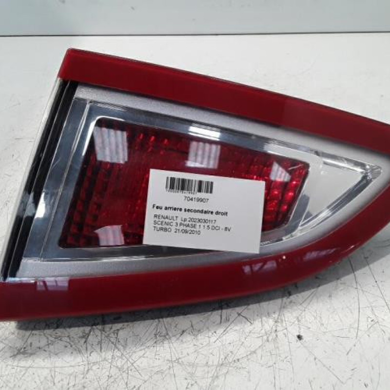 Feu arriere secondaire droit (feux) RENAULT SCENIC 3