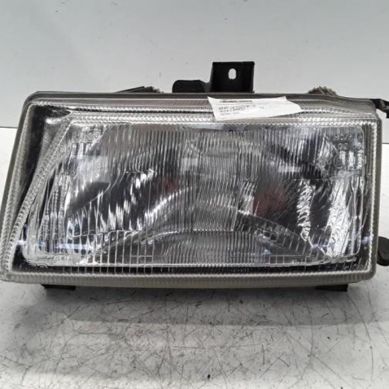 Optique avant principal gauche (feux)(phare) SEAT IBIZA 2