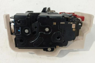 Serrure avant droit VOLKSWAGEN TOURAN 1