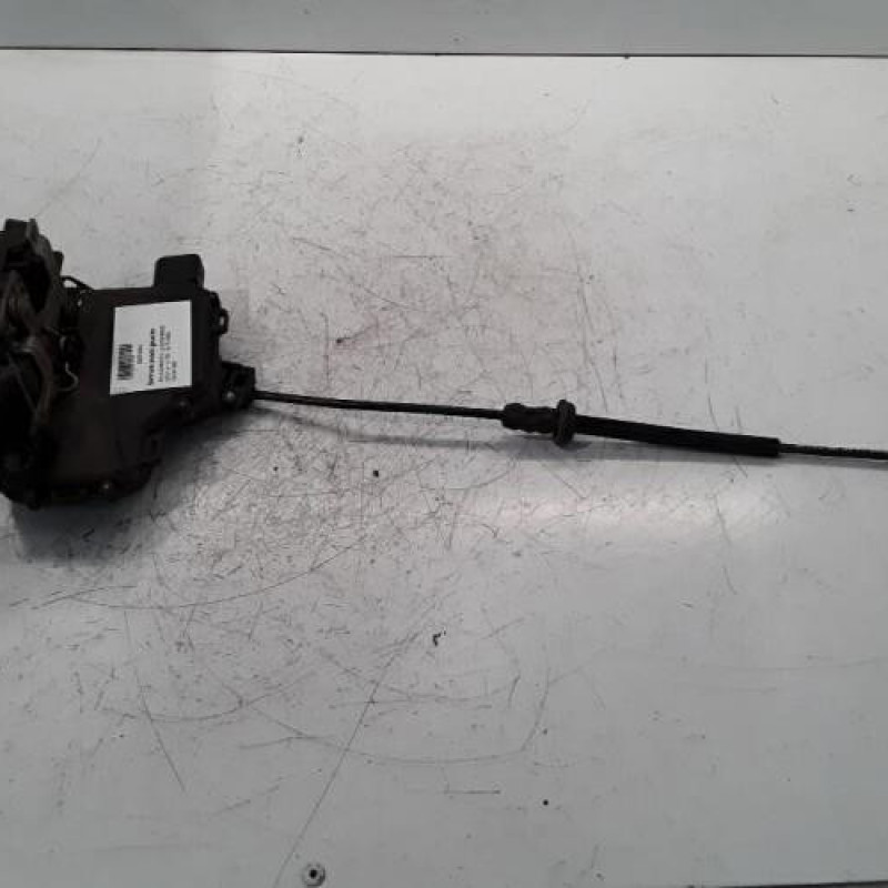 Serrure avant gauche VOLKSWAGEN GOLF 4 Serrure avant gauche VOLKSWAGEN GOLF 4