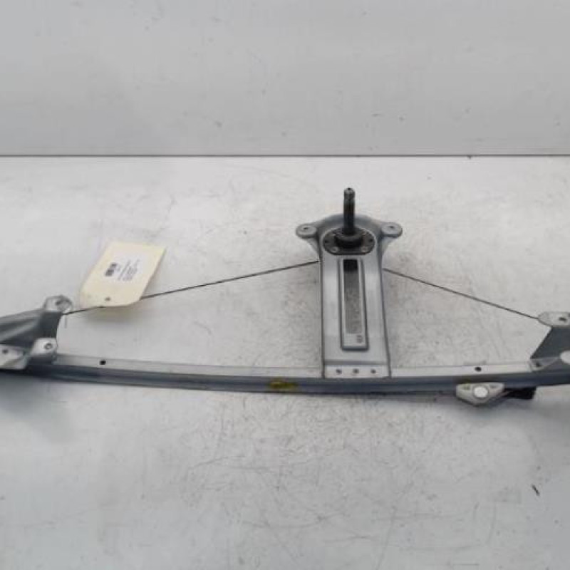 Leve vitre mecanique arriere droit OPEL ZAFIRA B