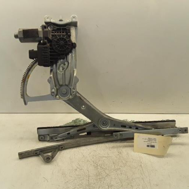 Leve vitre electrique avant droit OPEL ZAFIRA B