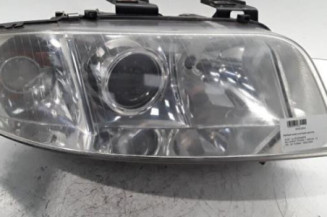 Optique avant principal gauche (feux)(phare) AUDI A6 2 Photo n°1