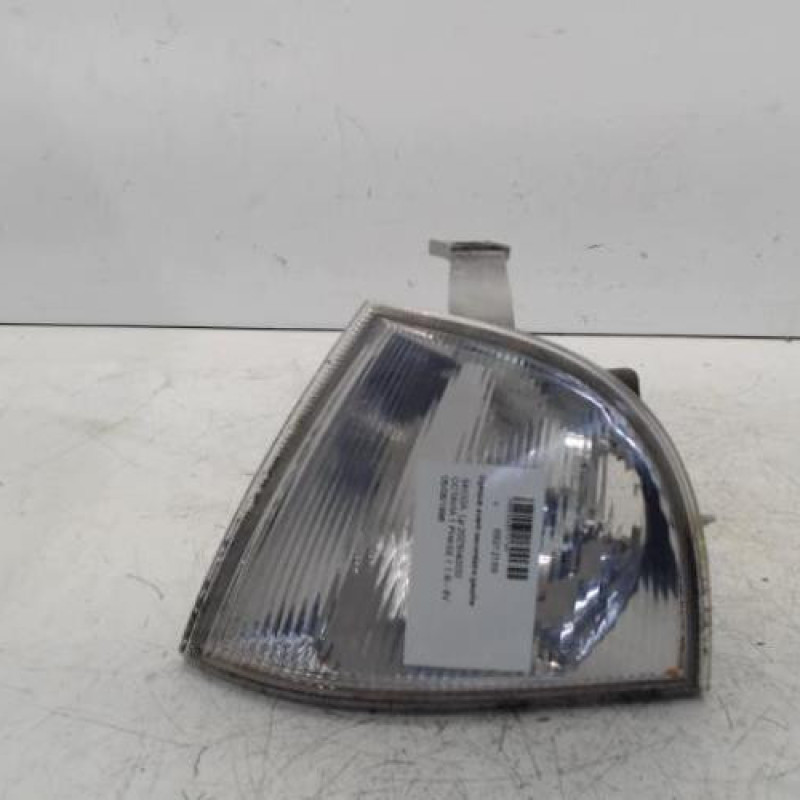 Optique avant secondaire gauche (feux)(clignotant) SKODA OCTAVIA 1