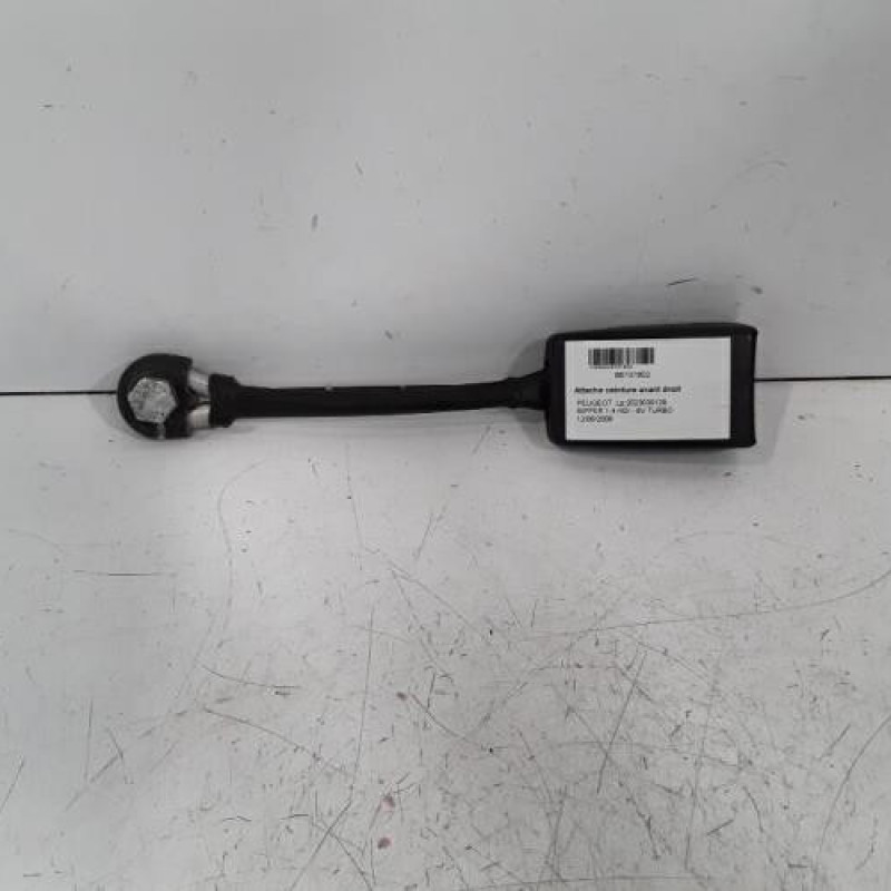 Attache ceinture avant droit PEUGEOT BIPPER