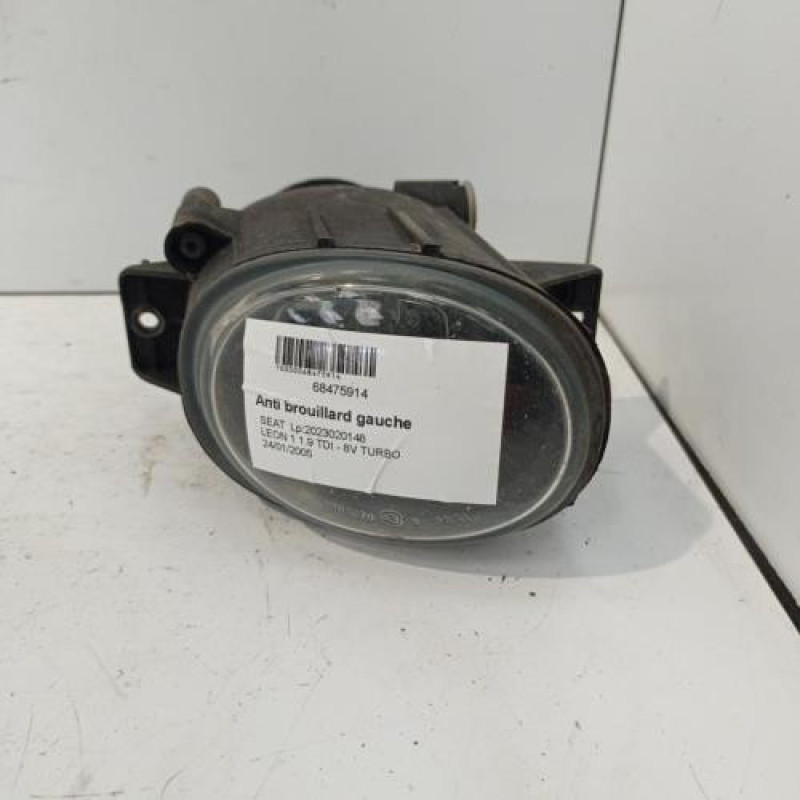 Anti brouillard gauche (feux) SEAT LEON 1 Anti brouillard gauche (feux) SEAT LEON 1