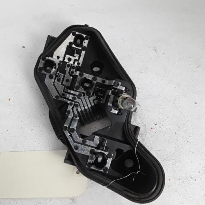 Platine feu arriere gauche OPEL CORSA D Platine feu arriere gauche OPEL CORSA D