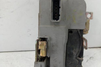Serrure avant gauche PEUGEOT 206