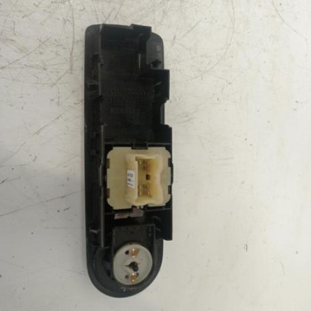 Interrupteur de leve vitre avant gauche RENAULT CLIO 4