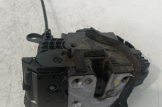 Serrure arriere droit RENAULT CLIO 4