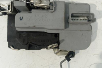 Serrure avant gauche PEUGEOT 206+
