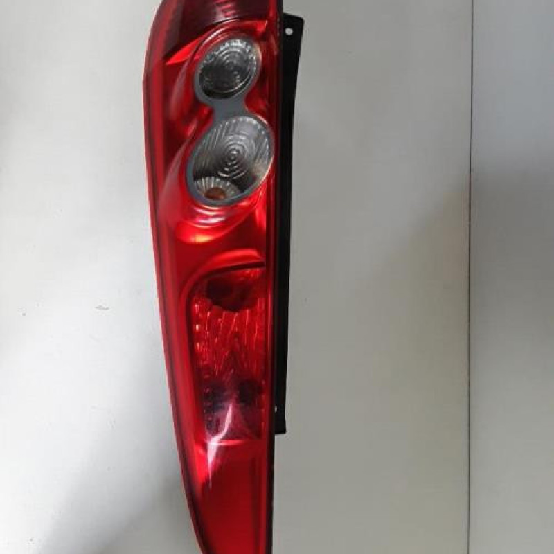 Feu arriere principal droit (feux) FORD FIESTA 5