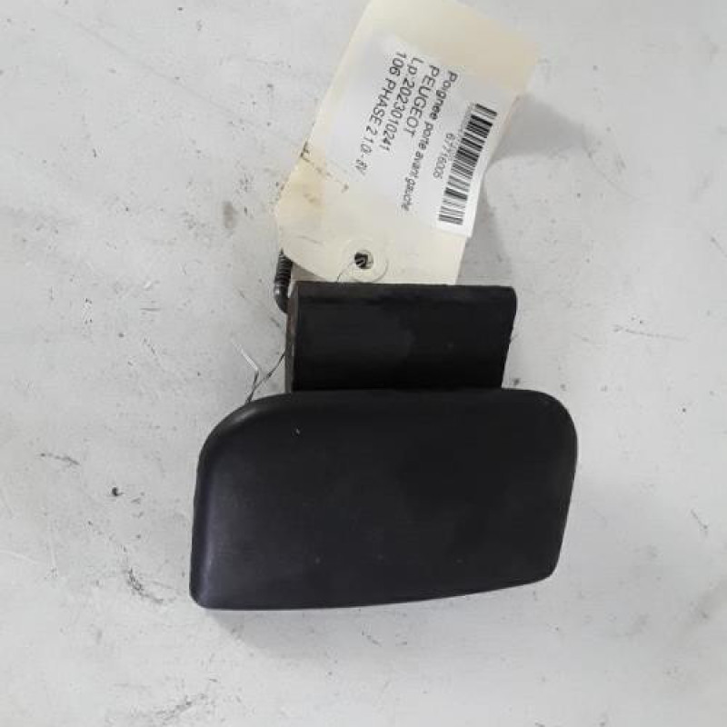 Poignee porte avant gauche PEUGEOT 106
