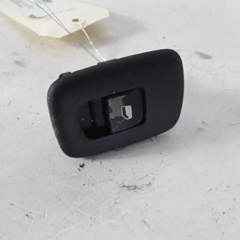 Interrupteur de leve vitre arriere gauche CITROEN C5 2