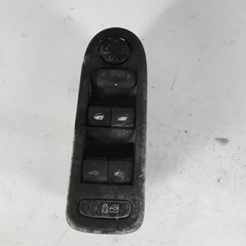 Interrupteur de leve vitre avant gauche CITROEN C5 2
