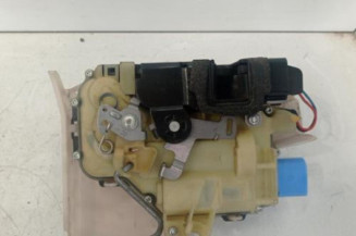 Serrure avant droit VOLKSWAGEN POLO 4