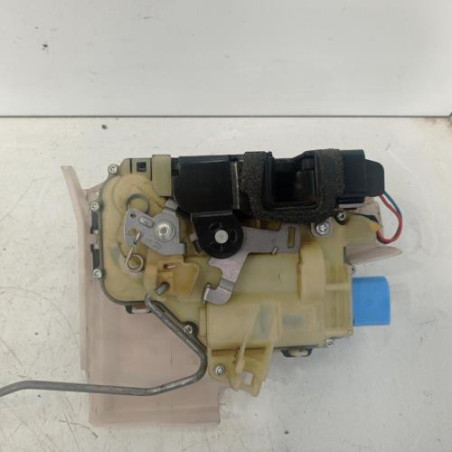 Serrure avant droit VOLKSWAGEN POLO 4