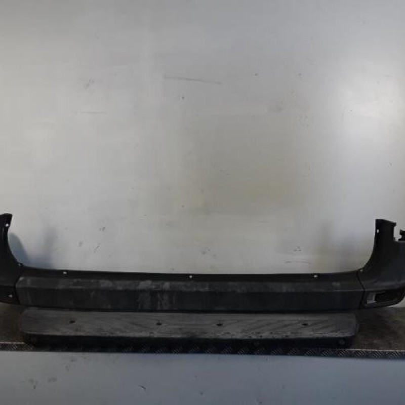Pare choc arriere VOLKSWAGEN CRAFTER 1