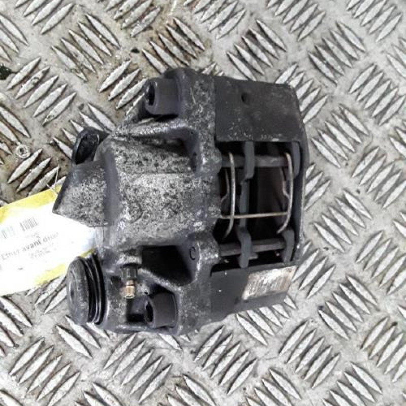 Etrier avant droit (freinage) PEUGEOT 106 Etrier avant droit (freinage) PEUGEOT 106