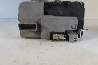 Serrure avant gauche PEUGEOT 206+