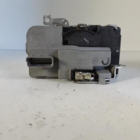 Serrure avant gauche PEUGEOT 206+
