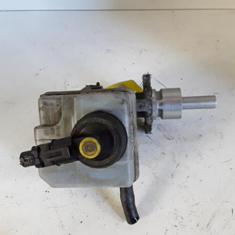 Maitre cylindre (freinage) RENAULT MASTER 2