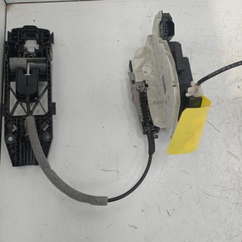 Serrure arriere droit SKODA FABIA 2 Serrure arriere droit SKODA FABIA 2