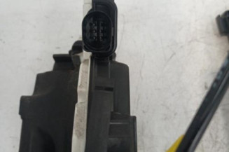 Serrure avant droit SKODA FABIA 2
