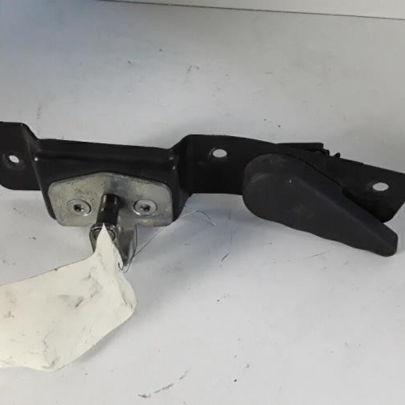 Serrure de porte de coffre droite OPEL VIVARO 1