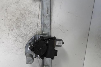 Leve vitre electrique avant droit PEUGEOT 2008 1