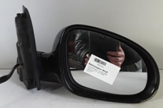 Retroviseur droit VOLKSWAGEN JETTA 3