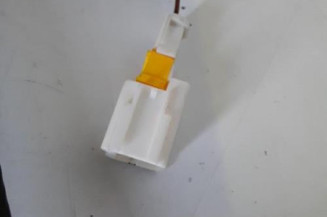 Attache ceinture avant droit PEUGEOT 3008 1