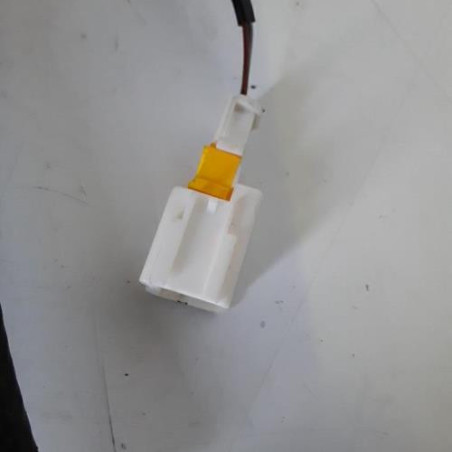 Attache ceinture avant droit PEUGEOT 3008 1