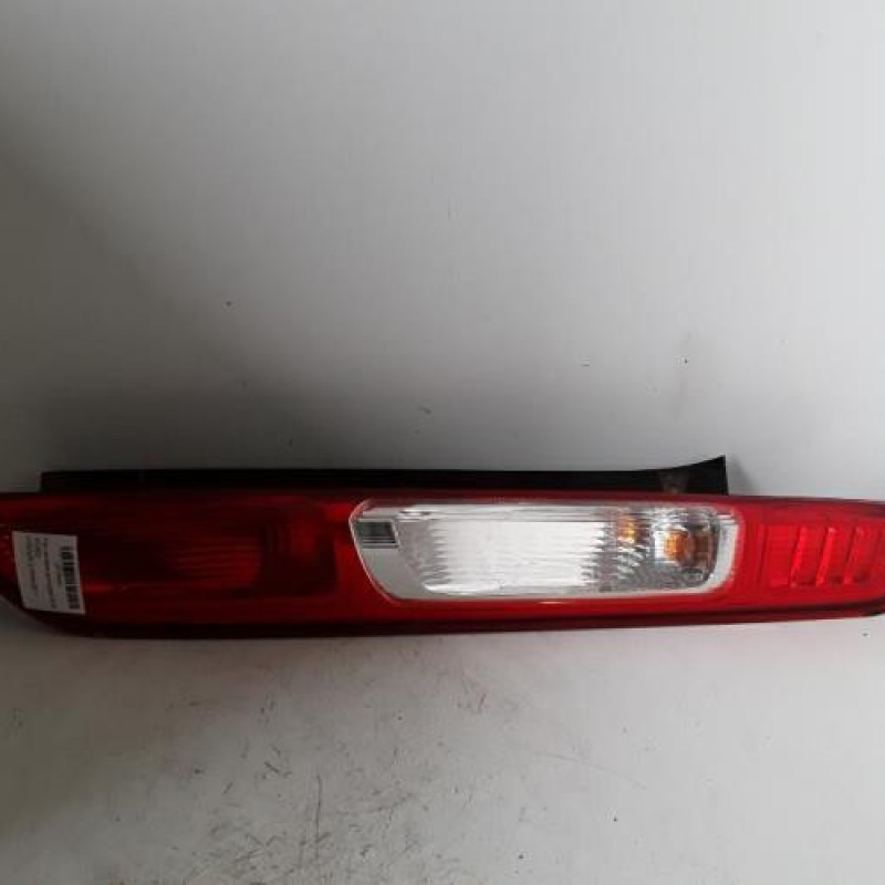 Feu arriere principal droit (feux) FORD FOCUS 2