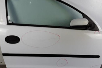 Porte avant droit OPEL CORSA C Photo n°1