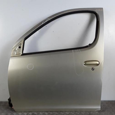 Porte avant gauche TOYOTA YARIS VERSO Photo n°1