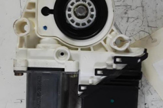 Leve vitre electrique arriere droit VOLKSWAGEN TOURAN 1 Photo n°1