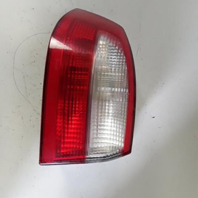 Feu arriere principal gauche (feux) RENAULT LAGUNA 2