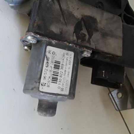 Leve vitre electrique avant droit PEUGEOT 308 1