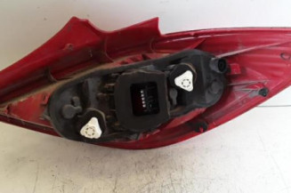 Feu arriere principal gauche (feux) OPEL CORSA D