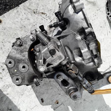 Boite de vitesses OPEL CORSA D