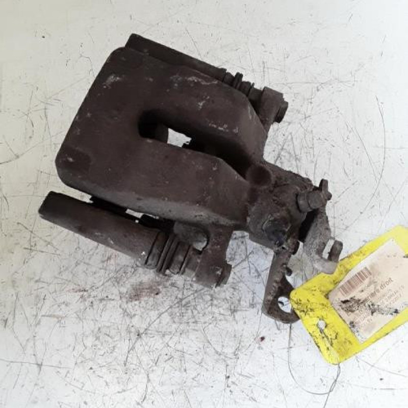 Etrier arriere droit (freinage) RENAULT MEGANE 3