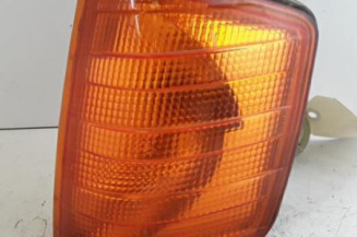 Optique avant secondaire gauche (feux)(clignotant) MERCEDES 190 W201 Photo n°1