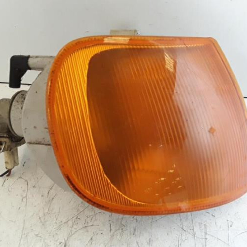 Optique avant secondaire gauche (feux)(clignotant) VOLKSWAGEN POLO 3