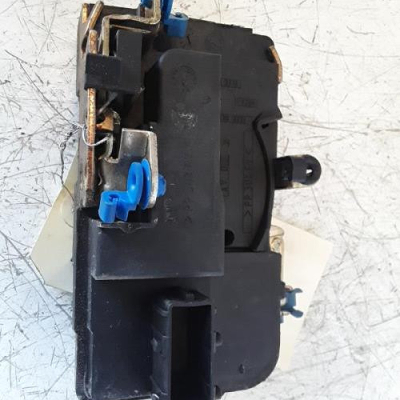 Serrure avant droit CITROEN BERLINGO 1 Serrure avant droit CITROEN BERLINGO 1