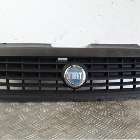 Calandre FIAT DOBLO 1 Photo n°1