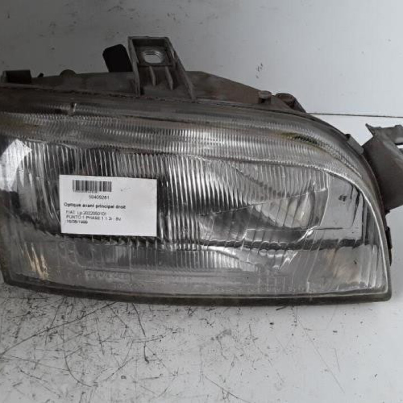 Optique avant principal droit (feux)(phare) FIAT PUNTO 1